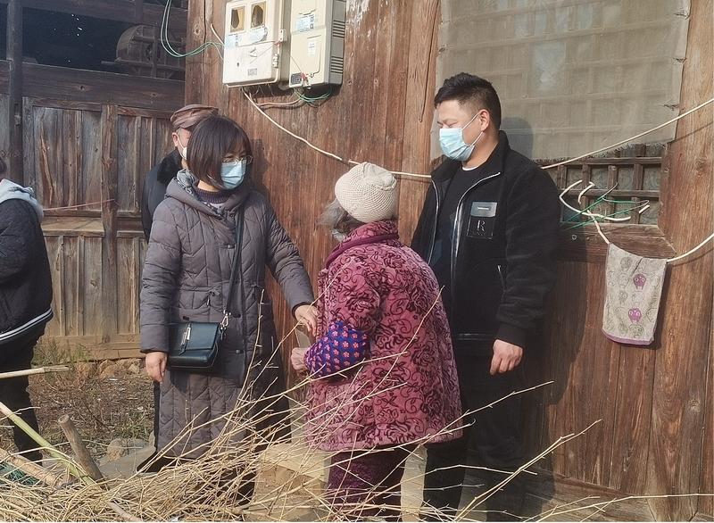 邵陽市檔案館：春節(jié)走訪慰問暖人心