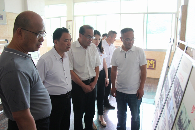 市檔案局、館赴湘西州開展脫貧攻堅(jiān)檔案調(diào)研